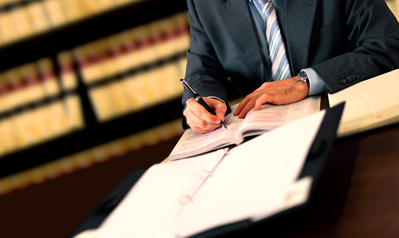 申告漏れがないように入念に精査します